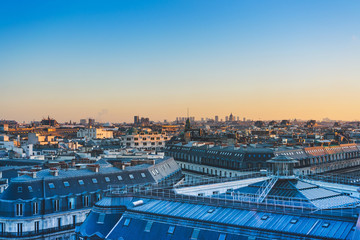 你适合浓妆还是淡妆 选对妆容才能站稳c位