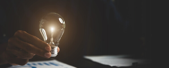 你适合浓妆还是淡妆 选对妆容才能站稳c位