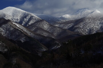 二建高温施工的判定