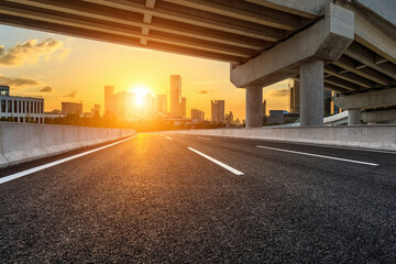 今天分享一些生活小常识英语