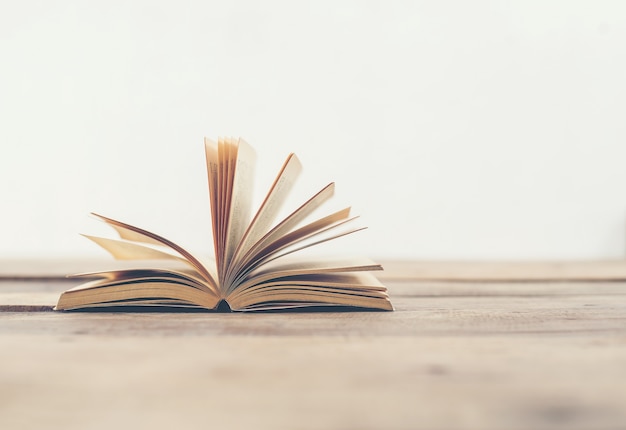 八月完美收官九月再接再厉的句子